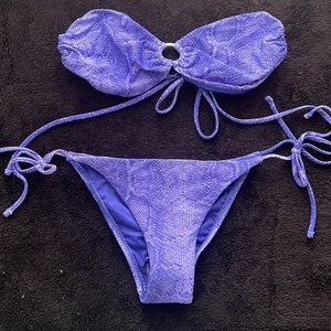 Victoria’s Secret bikini set